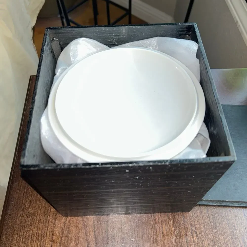 New Japanese Arita Ware Three-Tiered Food Box Stacking Bowl Gumps Imari Karakusa